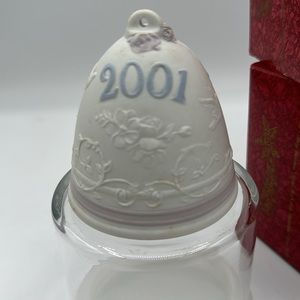 2001 Lladro Christmas Bell